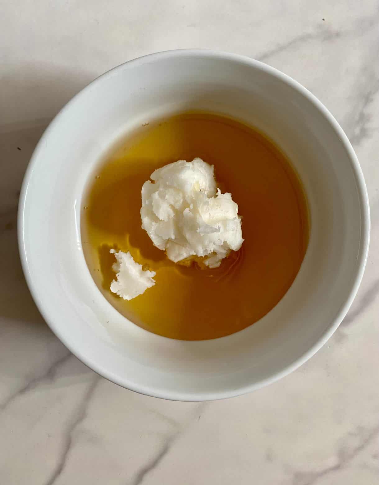 A bowl with agave and coconut oil.